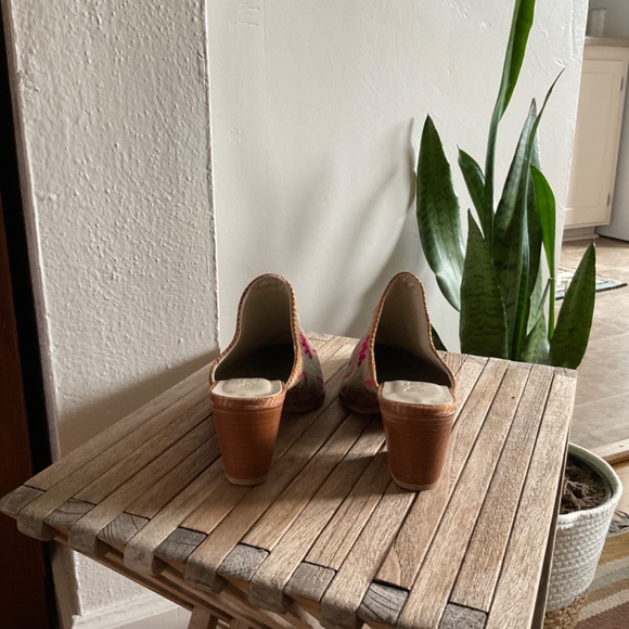 One of a kind Kilim Mules - Picture 3 of 6